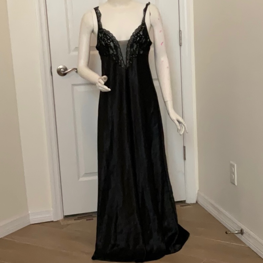 Victoria Secret sexy beautiful night gown